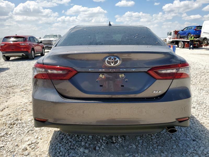 4T1F11AK3PU831634 - 2023 TOYOTA CAMRY XLE 灰色 照片 6