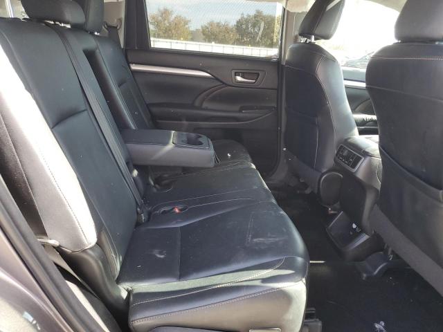 5TDKKRFH3GS135095 - 2016 TOYOTA HIGHLANDER XLE GRAY photo 10