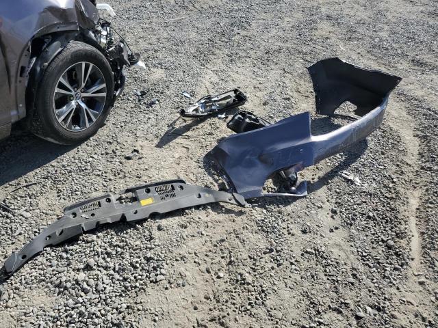 5TDKKRFH3GS135095 - 2016 TOYOTA HIGHLANDER XLE GRAY photo 12