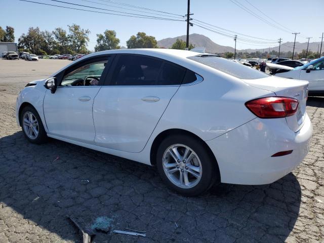 1G1BE5SM2J7248338 - 2018 CHEVROLET CRUZE LT WHITE photo 2