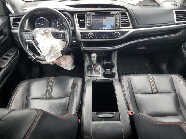 5TDJZRFH5KS956439 - 2019 TOYOTA HIGHLANDER SE SILVER photo 8