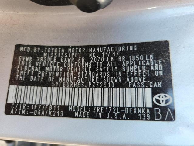 5YFBURHE5JP772910 - 2018 TOYOTA COROLLA L SILVER photo 12