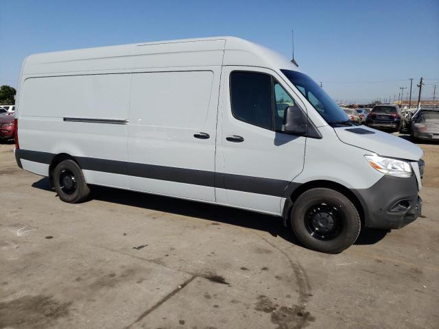 W1Y40CHY8PT132604 - 2023 MERCEDES-BENZ SPRINTER 2500 GRAY photo 4