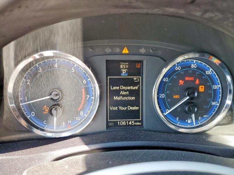 5YFBURHE1JP765355 - 2018 TOYOTA COROLLA L BLUE photo 9