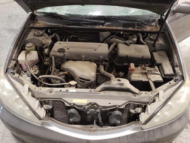 4T1BE32KX5U634826 - 2005 TOYOTA CAMRY LE GRAY photo 11