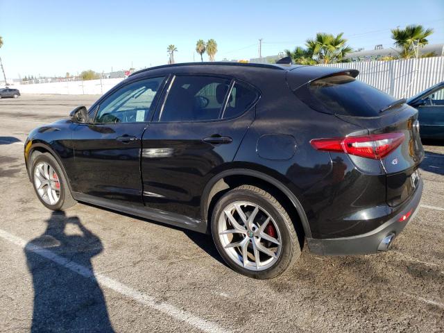 ZASFAKPNXJ7B82567 - 2018 ALFA ROMEO STELVIO SPORT BLACK photo 2