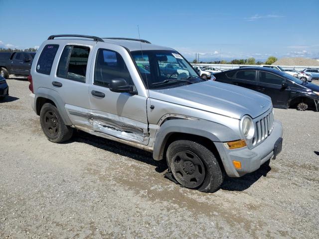 1J4GL48K36W132995 - 2006 JEEP LIBERTY SPORT 银色 照片 4