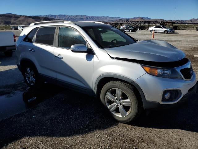 5XYKU3A66CG276845 - 2012 KIA SORENTO EX SILVER photo 4