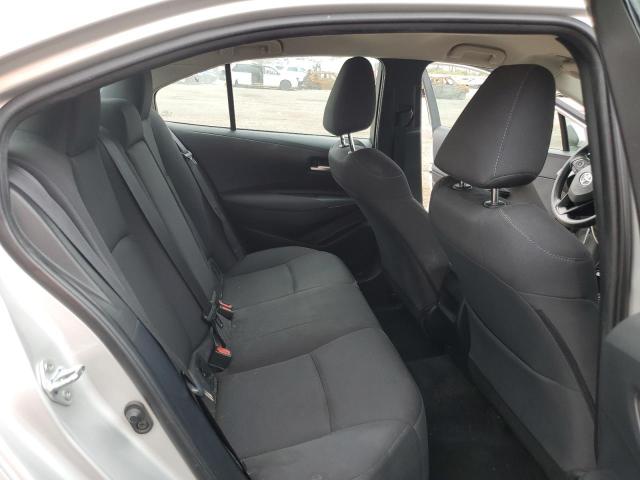 5YFEPMAE7MP199496 - 2021 TOYOTA COROLLA LE SILVER photo 10