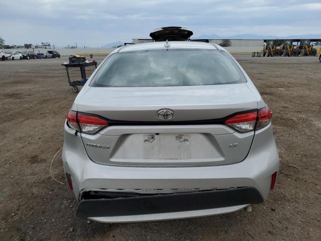 5YFEPMAE7MP199496 - 2021 TOYOTA COROLLA LE SILVER photo 6