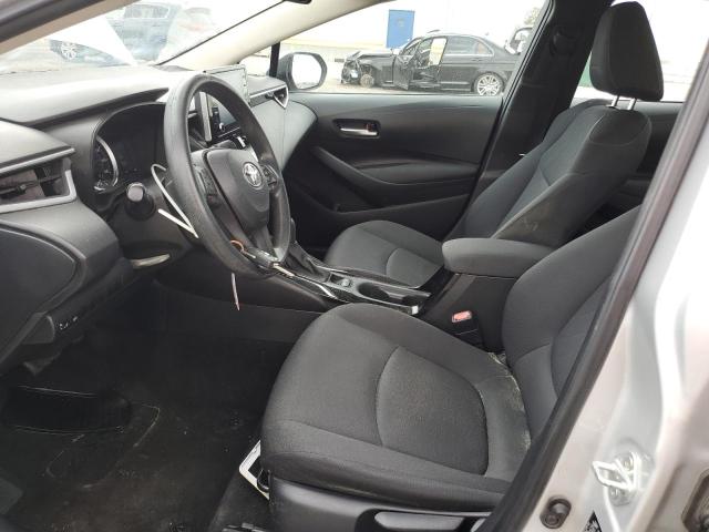 5YFEPMAE7MP199496 - 2021 TOYOTA COROLLA LE SILVER photo 7