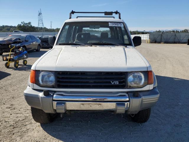 JA4MR51H6PJ008689 - 1993 MITSUBISHI MONTERO SR WHITE photo 5