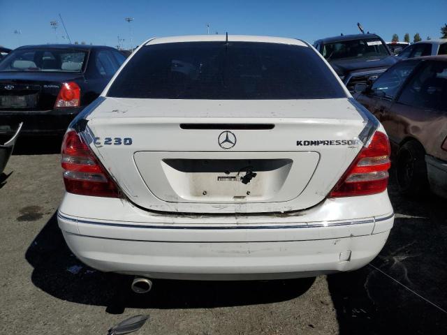 WDBRF40J25F596804 - 2005 MERCEDES-BENZ C 230K SPORT SEDAN WHITE photo 6