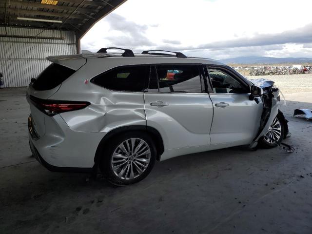 5TDKDRBH5PS509450 - 2023 TOYOTA HIGHLANDER L თეთრი ფოტო 3