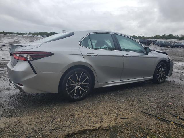 4T1G11BK4PU100861 - 2023 TOYOTA CAMRY SE NIGHT SHADE SILVER photo 3