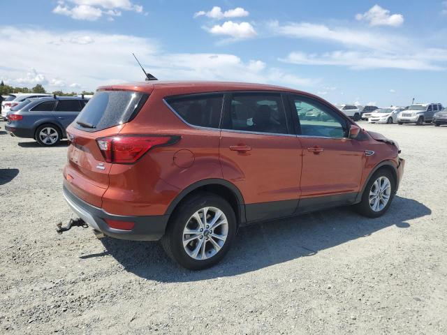 1FMCU0GD1KUB62964 - 2019 FORD ESCAPE SE ნარინჯისფერი ფოტო 3