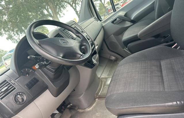WD3PE7DC4E5864096 - 2014 MERCEDES-BENZ SPRINTER 2500 BLUE photo 13