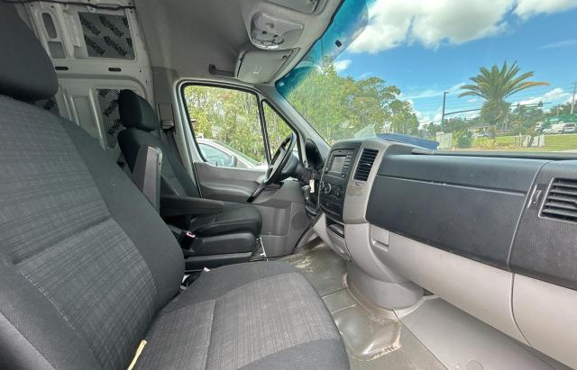 WD3PE7DC4E5864096 - 2014 MERCEDES-BENZ SPRINTER 2500 BLUE photo 5