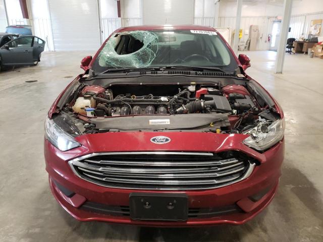 3FA6P0H70HR185742 - 2017 FORD FUSION SE RED photo 5