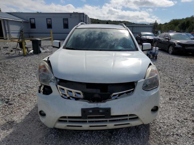 JN8AS5MT2DW014649 - 2013 NISSAN ROGUE S WHITE photo 5