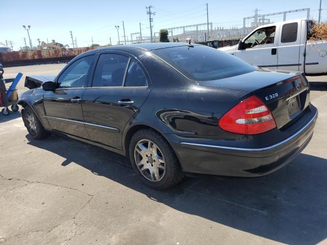 WDBUF65J44A408746 - 2004 MERCEDES-BENZ E 320 黑色 照片 2