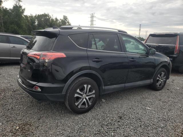 2T3ZFREV9JW453965 - 2018 TOYOTA RAV4 LE Negro foto 3