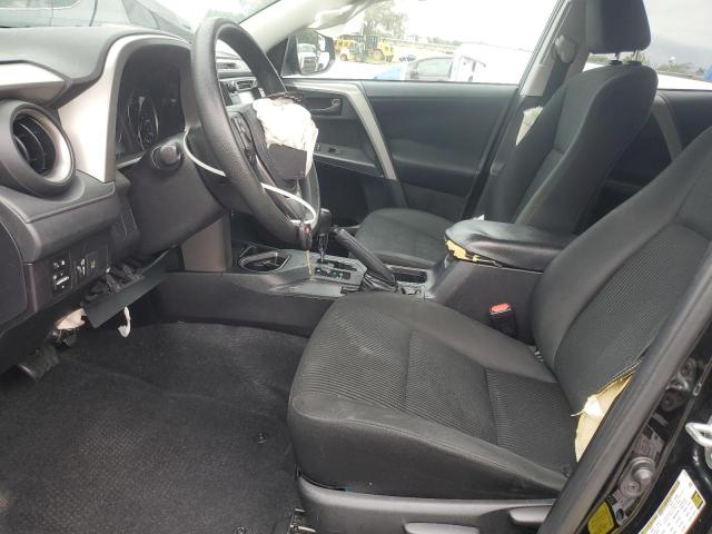 2T3ZFREV9JW453965 - 2018 TOYOTA RAV4 LE Negro foto 7