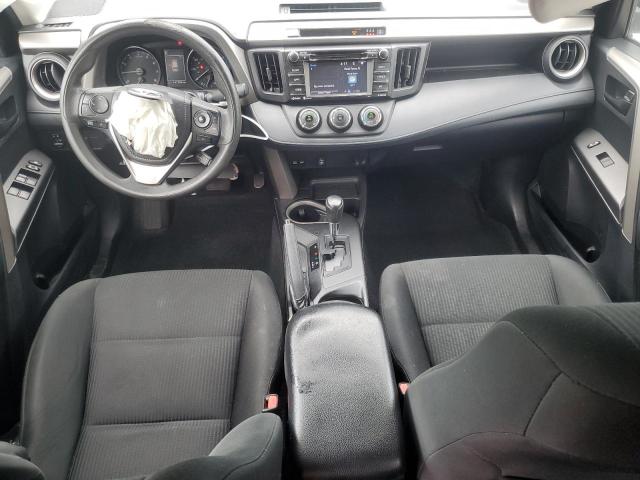 2T3ZFREV9JW453965 - 2018 TOYOTA RAV4 LE Negro foto 8