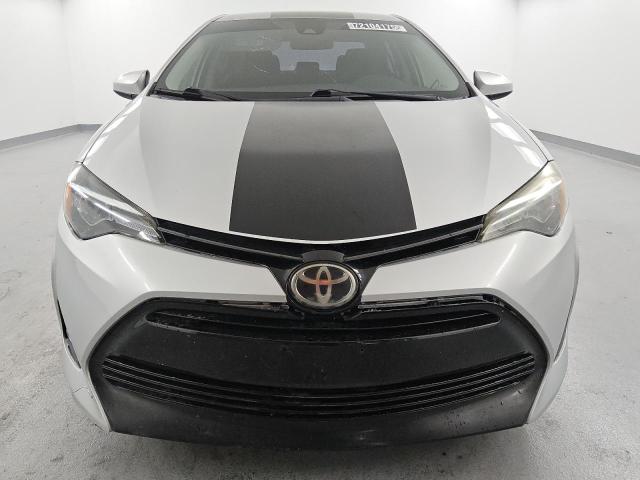 2T1BURHE2JC003460 - 2018 TOYOTA COROLLA L SILVER photo 5
