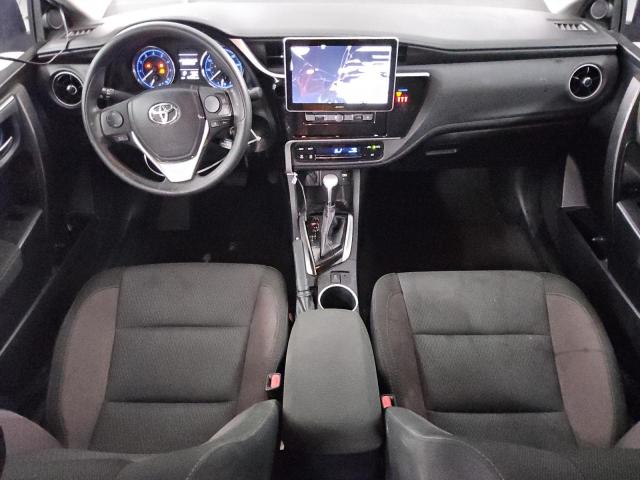 2T1BURHE2JC003460 - 2018 TOYOTA COROLLA L SILVER photo 8