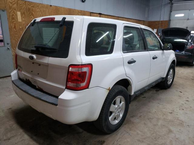1FMCU9C74CKB13856 - 2012 FORD ESCAPE XLS WHITE photo 3
