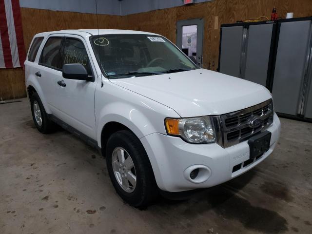 1FMCU9C74CKB13856 - 2012 FORD ESCAPE XLS WHITE photo 4