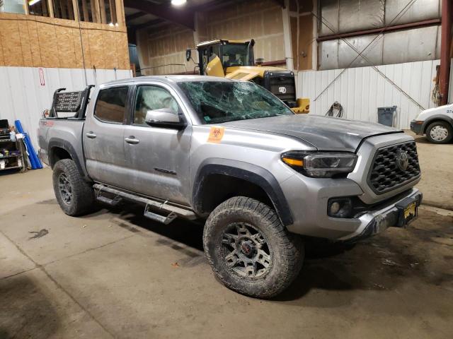 3TMCZ5AN9PM649085 - 2023 TOYOTA TACOMA DOUBLE CAB 银色 照片 4