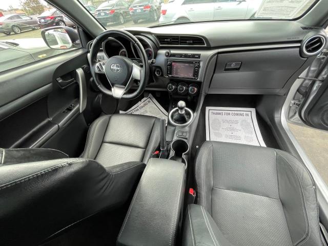 JTKJF5C76E3084056 - 2014 TOYOTA SCION TC 银色 照片 9