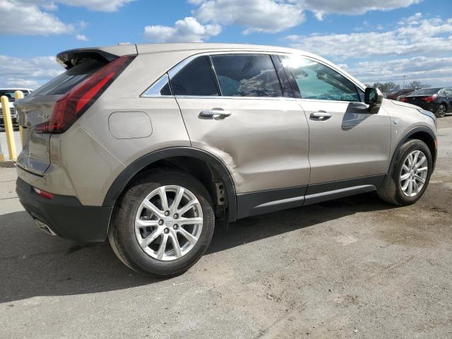 1GYAZAR48PF225452 - 2023 CADILLAC XT4 LUXURY GOLD photo 3