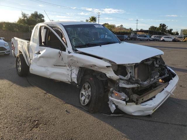 5TETU4GN5AZ693160 - 2010 TOYOTA TACOMA PRERUNNER ACCESS CAB WHITE photo 4