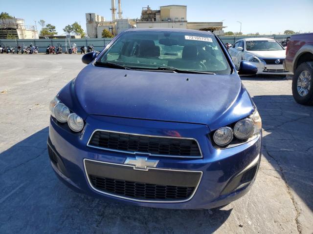 1G1JA5SH3E4167821 - 2014 CHEVROLET SONIC LS BLUE photo 5