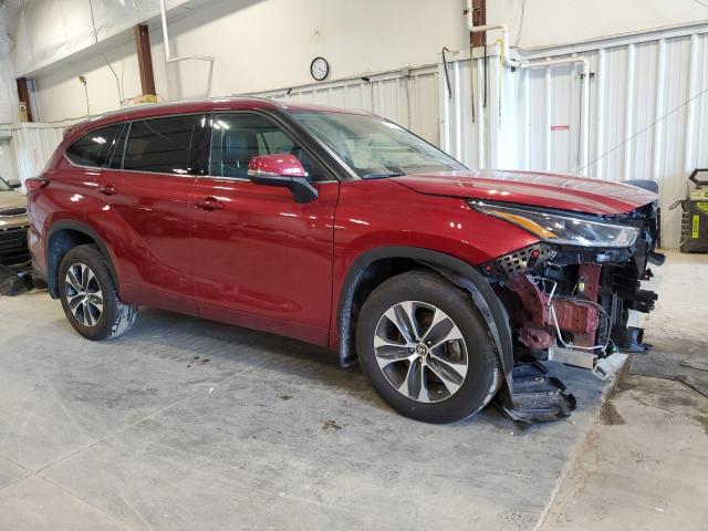 5TDGZRBH7MS095106 - 2021 TOYOTA HIGHLANDER XLE წითელი ფოტო 4