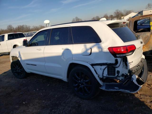 1C4RJFAG6JC500618 - 2018 JEEP GRAND CHER LAREDO Beyaz fotoğraf 2