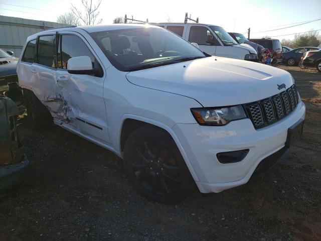 1C4RJFAG6JC500618 - 2018 JEEP GRAND CHER LAREDO Beyaz fotoğraf 4