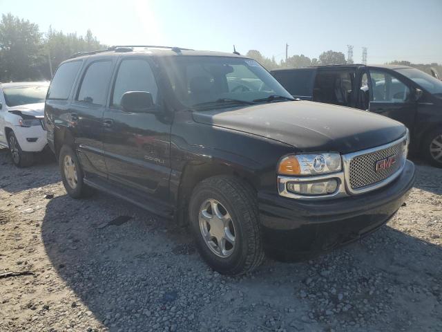 1GKEK63U14J282946 - 2004 GMC YUKON DENALI BLACK photo 4