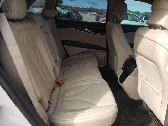 2LMPJ6LRXHBL19893 - 2017 LINCOLN MKX RESERVE WHITE photo 10