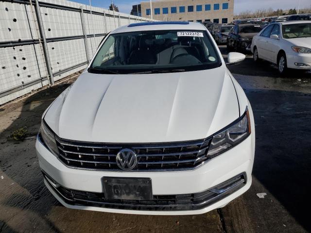 1VWLA7A37KC011118 - 2019 VOLKSWAGEN PASSAT WOLFSBURG WHITE photo 5