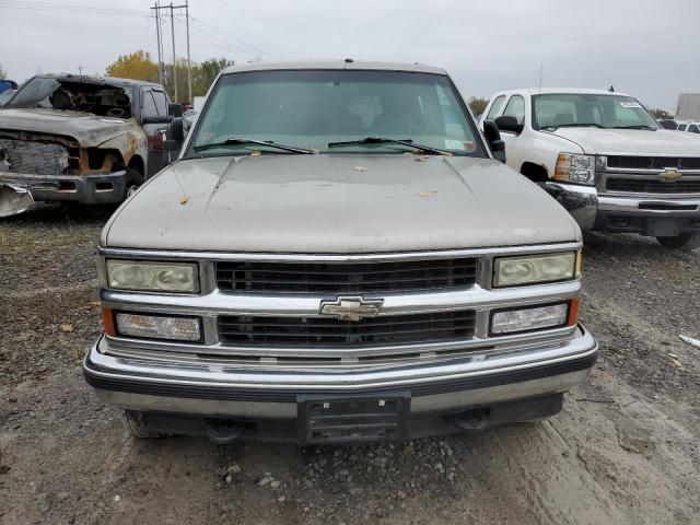 3GNGK26J5XG121673 - 1999 CHEVROLET SUBURBAN K2500 GRAY photo 5