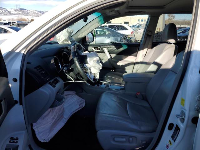 5TDBK3EHXBS058457 - 2011 TOYOTA HIGHLANDER BASE WHITE photo 7