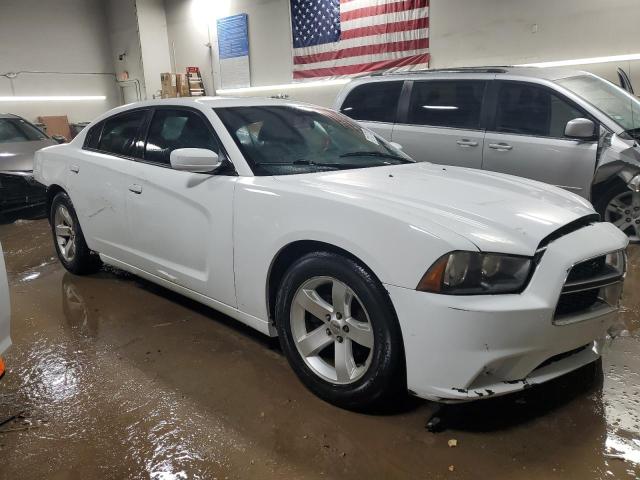 2C3CDXBG7CH133833 - 2012 DODGE CHARGER SE WHITE photo 4