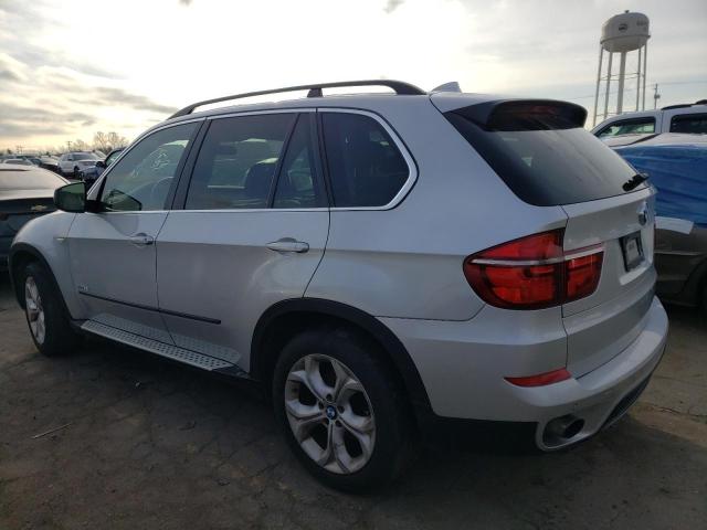 5UXZV4C53D0B13634 - 2013 BMW X5 XDRIVE35I SILVER photo 2