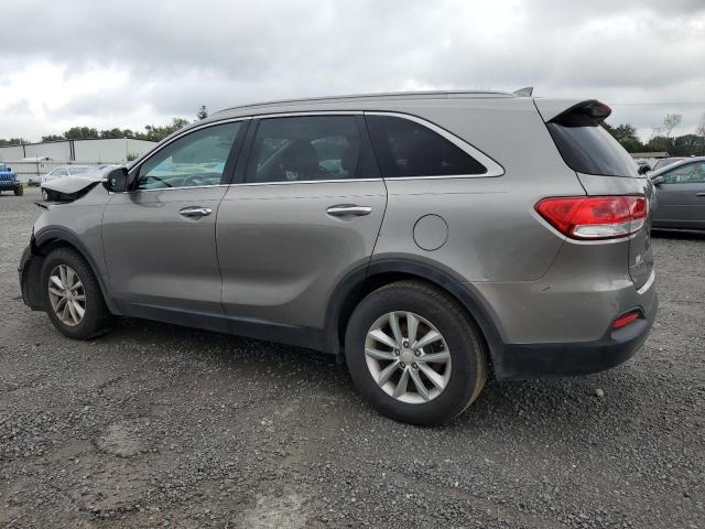 5XYPG4A30JG408858 - 2018 KIA SORENTO LX GRAY photo 2