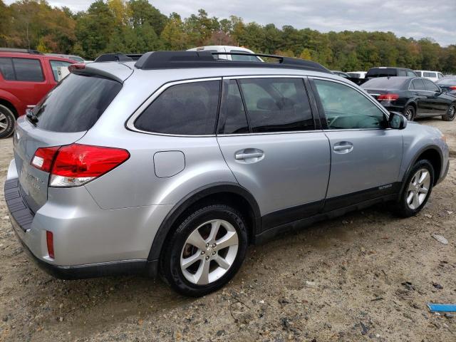 4S4BRBKC5D3203239 - 2013 SUBARU OUTBACK 2.5I LIMITED SILVER photo 3