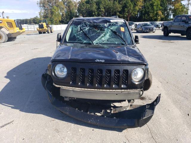 1C4NJRFB9GD671279 - 2016 JEEP PATRIOT LATITUDE BLACK photo 5